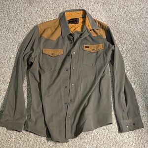 Used Howler Bros Stockman Stretch Snapshirt. Size Large in Cocodillo/duck brown.